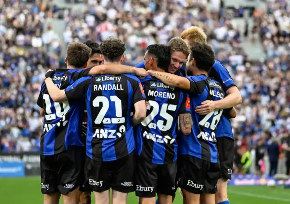 Read more about the article Auckland Kokoh di Puncak Klasemen Usai Bungkam Brisbane di Suncorp Stadium