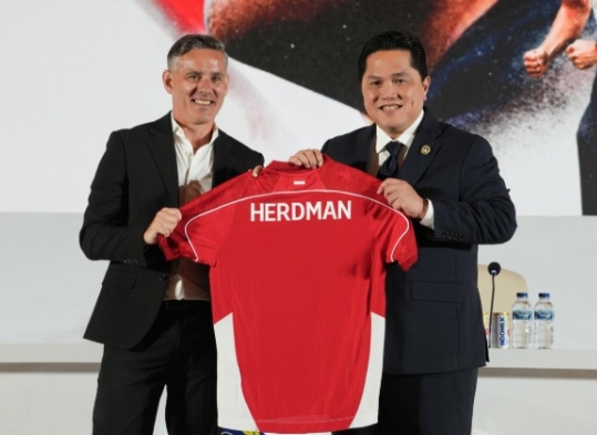 Read more about the article Era Baru Timnas Indonesia Dimulai, John Herdman Resmi Menjadi Pelatih Kepala