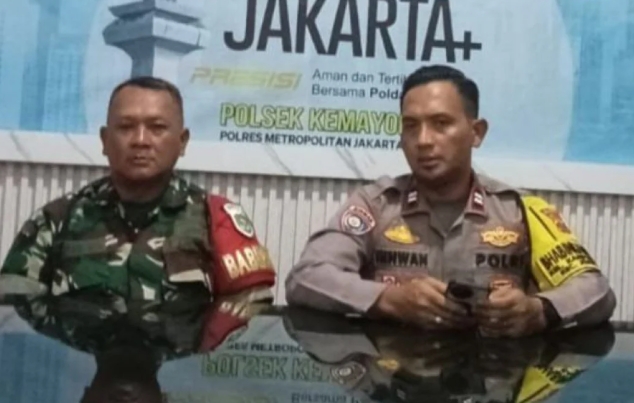 Read more about the article TNI Tegaskan Insiden dengan Pedagang Es Akibat Kesalahpahaman, Pastikan Tak Ada Unsur Merugikan Warga
